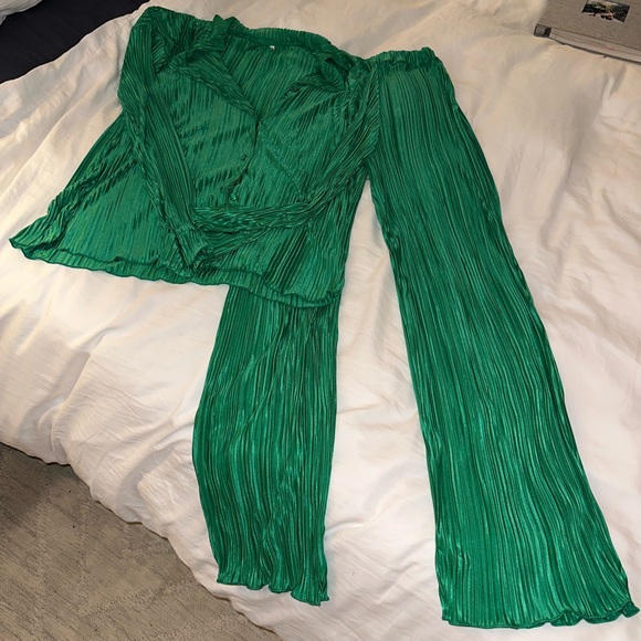 Y2k 90s Inspired 2 Pcs Pleated Set - Picture 3 of 13